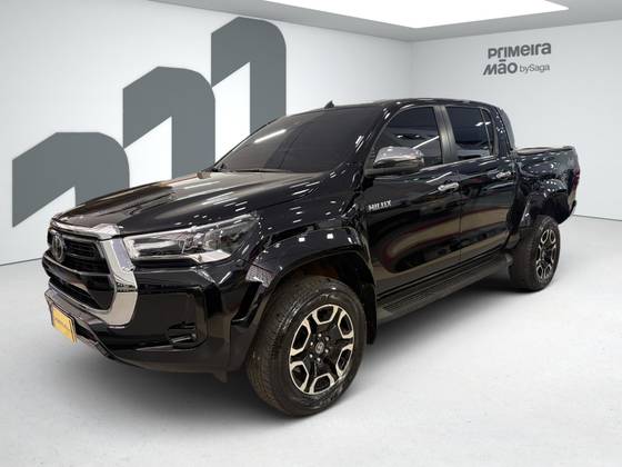 TOYOTA HILUX 2.8 D-4D TURBO DIESEL CD SRX 4X4 AUTOMÁTICO TOYOTA HILUX 2.8 D-4D TURBO DIESEL CD SRX 4X4 AUTOMÁTICO